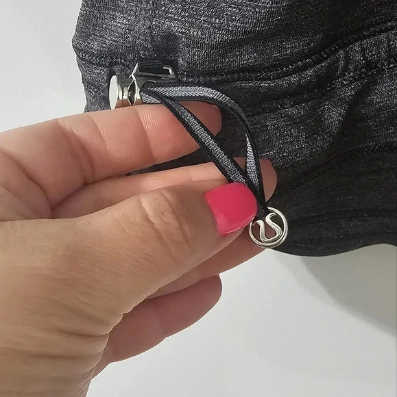 Lululemon back on track black gray built in bra drawcord bottom hem tank top - Picture 8 of 13